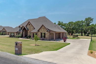 211 Ruby Dr, Brock, TX 76087 - photo 3