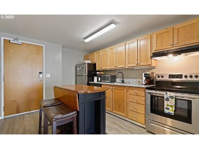 Parkview Condominiums unit 602, Vancouver, WA 98660 - photo 6