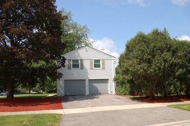 305 Tamarack Ave, Naperville, IL 60540 - photo 2