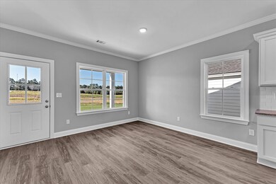 13-Dining Area