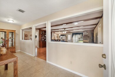 2105 Ryan Dr, Alvin, TX 77511 - photo 4