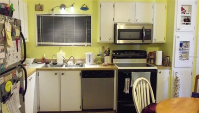 3820 William Hume Dr, Zephyrhills, FL 33541 - photo 7