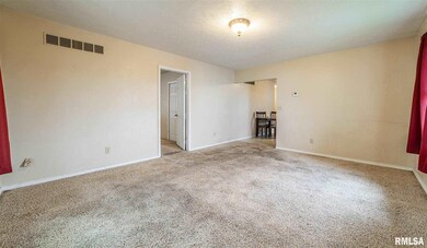 1501 N Sangamon St, Lincoln, IL 62656 - photo 6