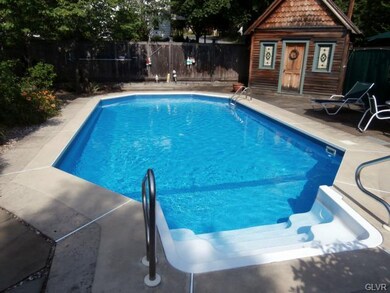 301 Walnut St, Walnutport, PA 18088 - photo 5