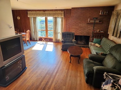 184 Tom Miller Rd, Plattsburgh, NY 12901 - photo 4