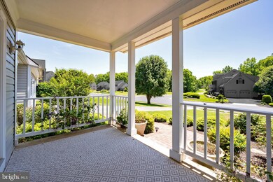 8621 Chase Glen Cir, Fairfax Station, VA 22039 - photo 6