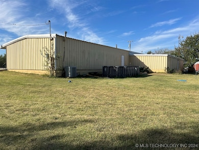 700 E Golden Ave, Copan, OK 74022 - photo 6