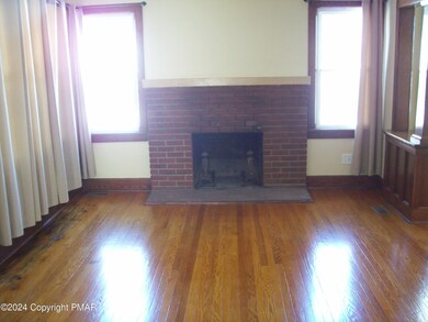 628 King St, Stroudsburg, PA 18360 - photo 3