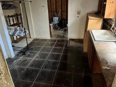 217 N Everton St, Houston, TX 77003 - photo 6