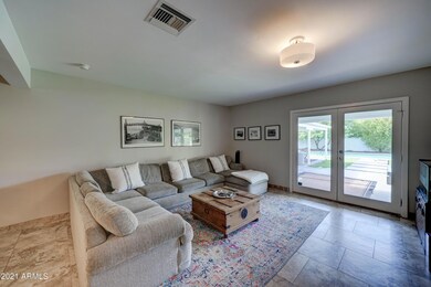 509 W State Ave-9