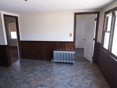 1045 Middlesex St unit B, Lowell, MA 01851 - photo 4