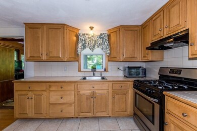 12 Old Main St, Carver, MA 02330 - photo 5