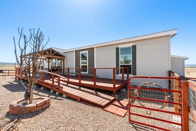 27139 N Lucky Ln, Paulden, AZ 86334 - photo 3