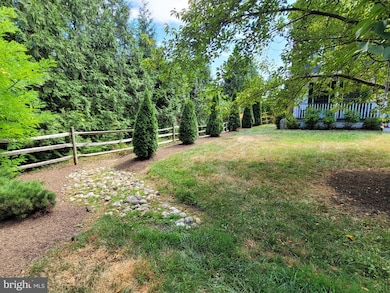 702 W Holly Ln, Purcellville, VA 20132 - photo 4