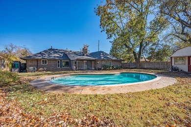 2704 S Berry Rd, Norman, OK 73072 - photo 5