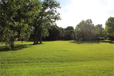 0 N Johnson unit 84296185, Alvin, TX 77511 - photo 5