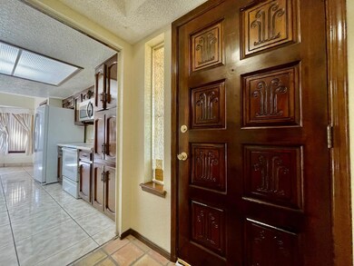 1852 Jack Nicklaus Dr, El Paso, TX 79935 - photo 4