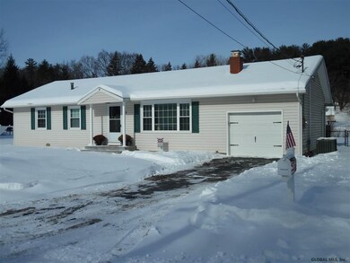 10 Meadowlark Ln, Wynantskill, NY 12198 - photo 2