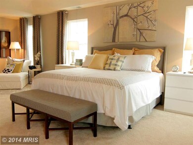 2204 Viola Ln, Gambrills, MD 21054 - photo 6