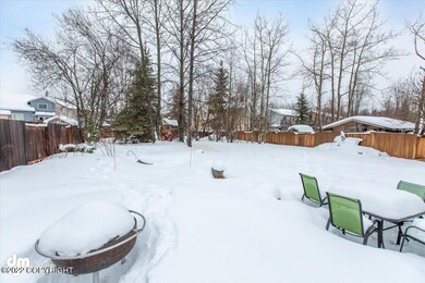 Spacious Back yard