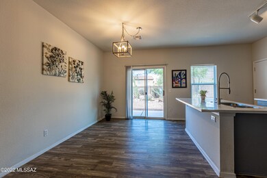 Dining Room & Kitchen