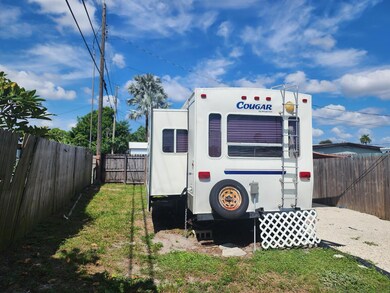 5672 Purdy Ln unit In The Back, West Palm Beach, FL 33415 - photo 3