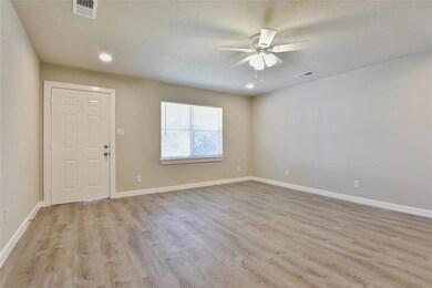 912 W Nelson St, Denison, TX 75020 - photo 6