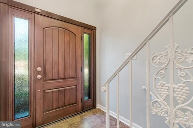 12808 Pine Tree Ln, Fort Washington, MD 20744 - photo 3