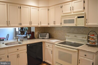 5204 Portsmouth Rd, Fairfax, VA 22032 - photo 2