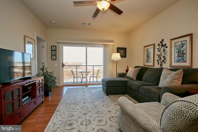 8960 Fascination Ct unit 311, Lorton, VA 22079 - photo 5