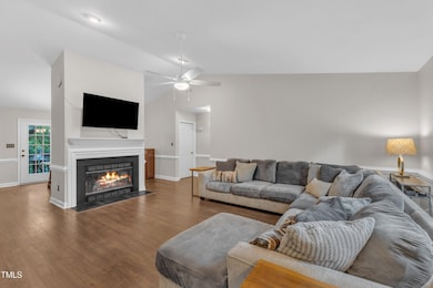 14-1311 Theodore-10