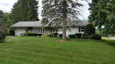 5 Pasture Ln, Troy, NY 12180 - photo 2