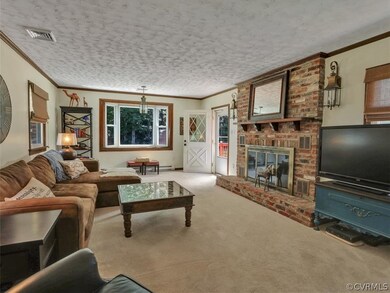 10401 Hollyberry Dr, North Chesterfield, VA 23237 - photo 5