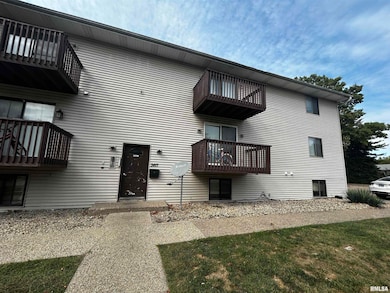 3417 Baskin Ridge unit 10, Peoria, IL 61604 - photo 3