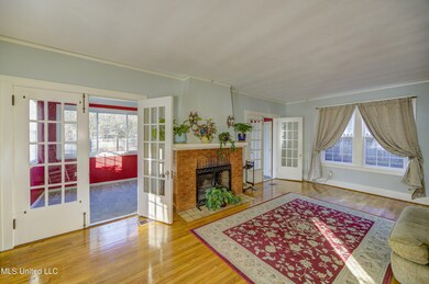 2203 Wilson St, Vicksburg, MS 39180 - photo 7