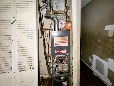 723 Demorest Rd, Columbus, OH 43204 - photo 6