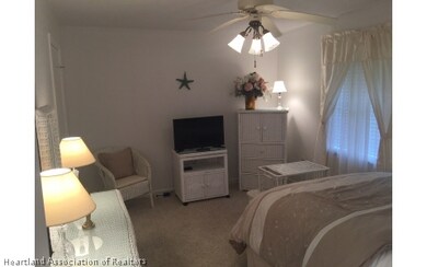 42 Meadowlake Cir N, Lake Placid, FL 33852 - photo 2