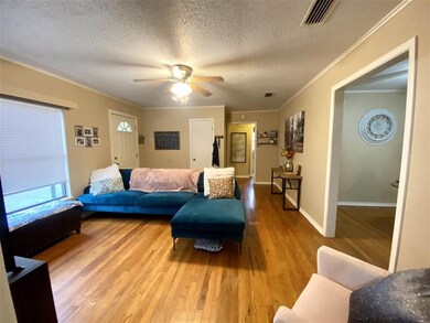 307 W 41st St, Texarkana, TX 75503 - photo 4