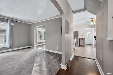 1525 W High St, Davenport, IA 52804 - photo 6