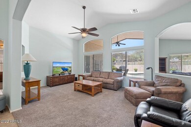 Living Room (11)