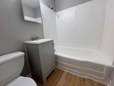 808 Avenue H unit 304, Levelland, TX 79336 - photo 7