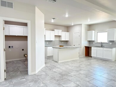 1036 Nepal Sky St, Horizon City, TX 79928 - photo 7