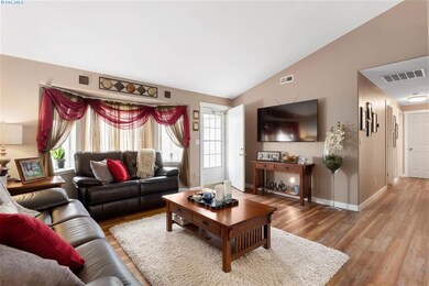 602 S Perry Ct, Kennewick, WA 99336 - photo 3