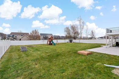 981 Farmers Ridge Trail, Belle Plaine, MN 56011 - photo 5