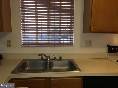 9276 Pirates Cove, Columbia, MD 21046 - photo 6