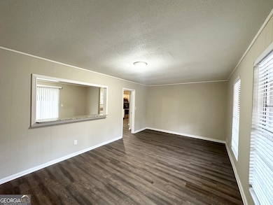 4395 Stonewall Tell Rd, Atlanta, GA 30349 - photo 3