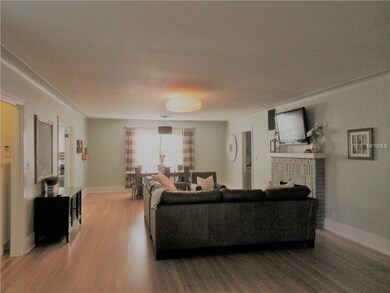 1115 15th Ave N, Saint Petersburg, FL 33704 - photo 3