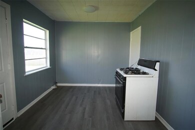 1706 Redwood Dr unit 1708, Cleburne, TX 76033 - photo 5