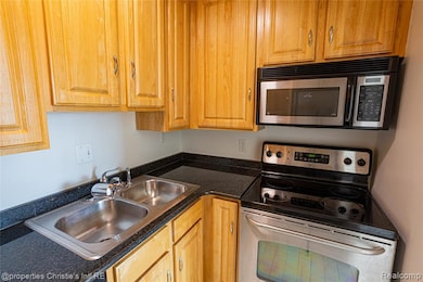 stove oven being replaced with new