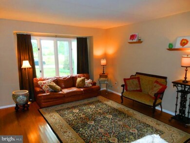 46 Golf Dr, Woodbury, NJ 08096 - photo 4